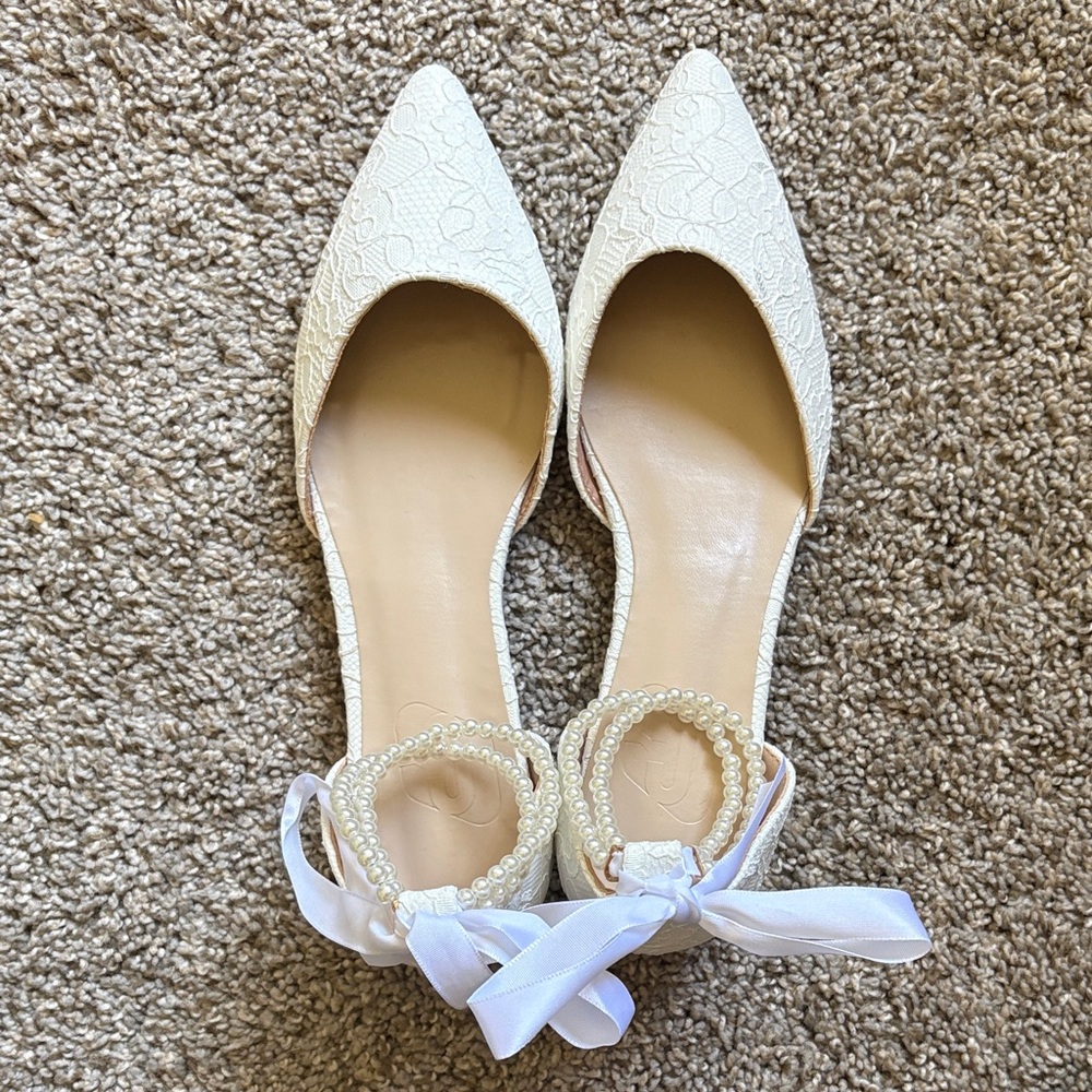 Bridal Ivory Lace Pointed-Toe Flats with Pearl Ankle Straps
